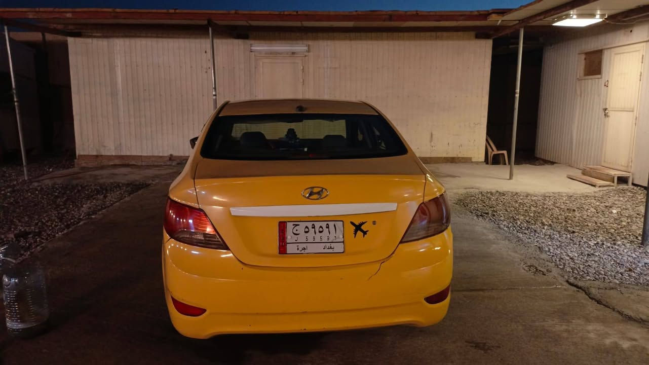 سلام عليكم 
للبيع اكسنت موديل 2014 امريكي مكينة 1600 جي دي اي
رقم انكليزي جديد
مصفرة هيئة وغرامات
السيارة تنقص ابيعلك مكينه كايمه
مكان السيارة بغداد بسمايا
السعر 65 وبيها مجال
رقم الهاتف ***********
