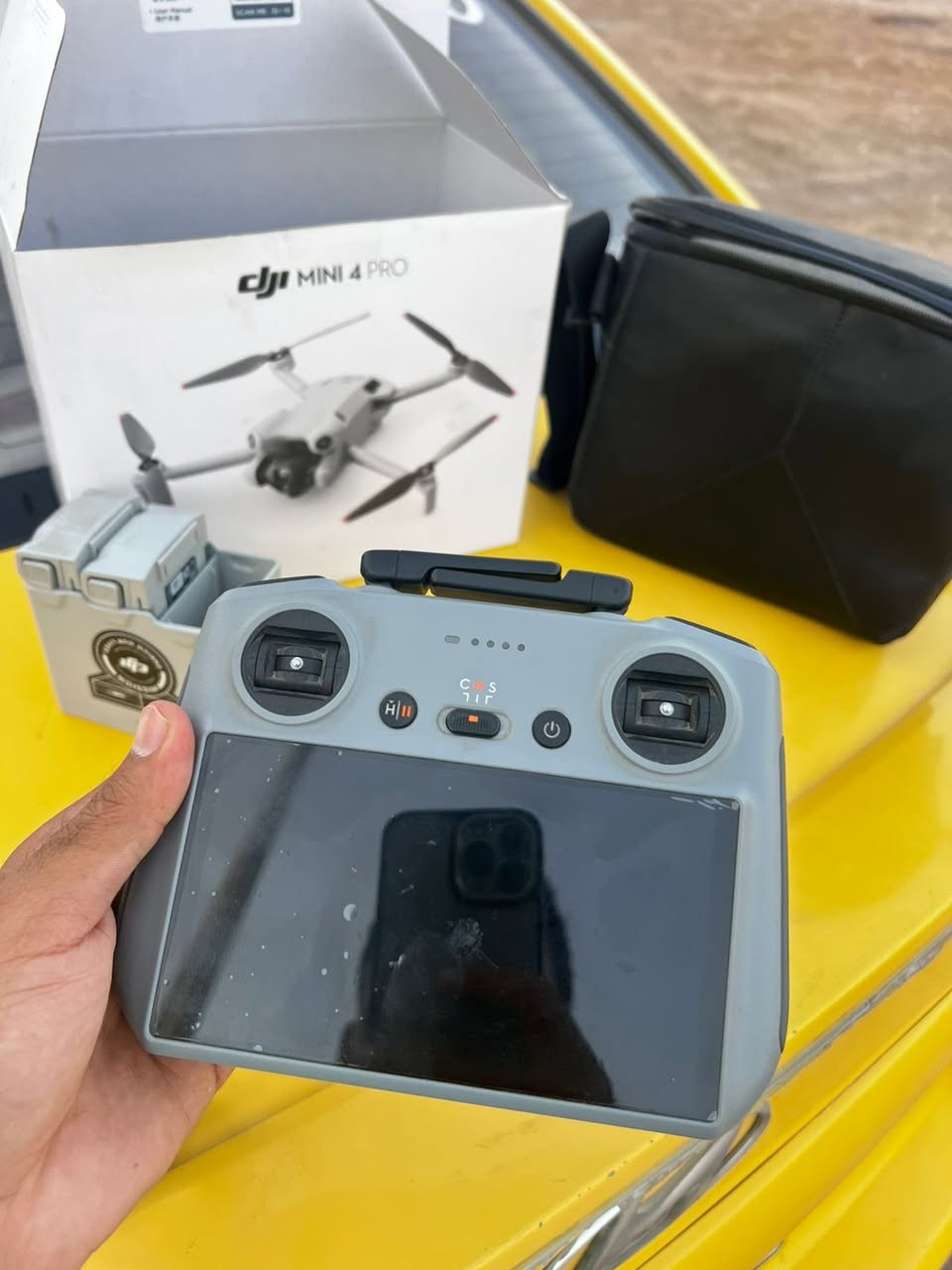 درون مني فور برو البيع
غراضه كامله. 

نضيفه مشروطه   
مكاني الديوانيه توصيل ما عندي
***********
