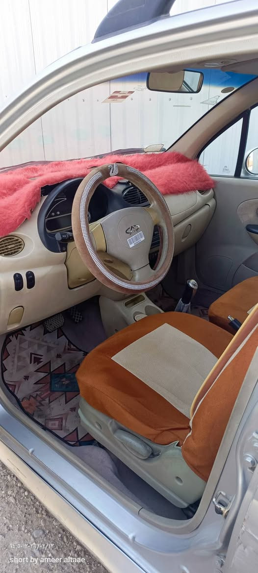 شيري كيو كيو موديل 2010 محرك 4 سلندر  گير اوتماتيك تخم تاير جديد بيها كم طخة بدون ضربة و صبغ هزة جديدة بشهر 12 رقم انگليزي بغداد باسمي السيارة تحويل ثاني يوم السعر 27 وبيها مجال مكاني بغداد الزعفرانية ***********
