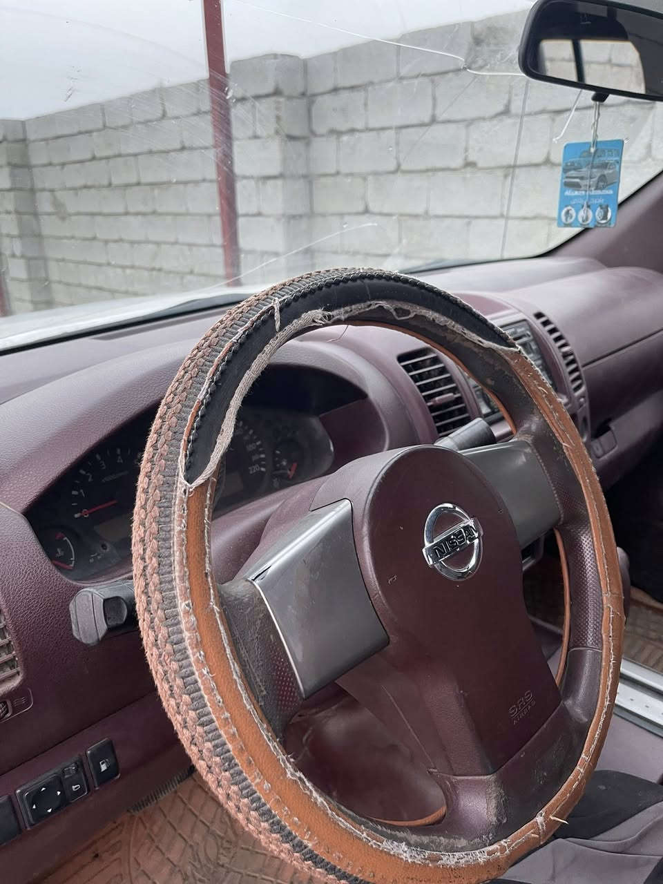 السلام عليكم للبيع نيسان نفارا 2010 مكينه ابلاديه السعر 95وبيه مجال 
***********

***********
