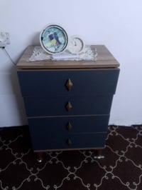 غرفة نوم للبيع بيها سبع قطع وبيها مشكله بل صفحة مال جربابه مكسورة بل ص...