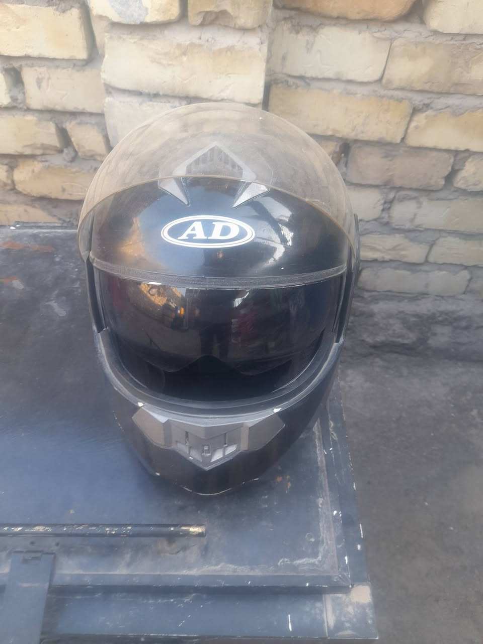 السلام عليكم
اهل الدلفري صندوق الاحمر سعر ١٨ الف
والاسود المنيوم وزن ثقيل ب ٤٥ الف 

نظارات شمسية على ٤ الف

والدرع على ١٠ قطعة 
وخوذ على ٢٠ بيه نظارة شمس وجامة شفافة
وثانية ب ١٥ الف 
مكاني بغداد /الشعلة ه *********** واتساب ماسنجر مفتوح
