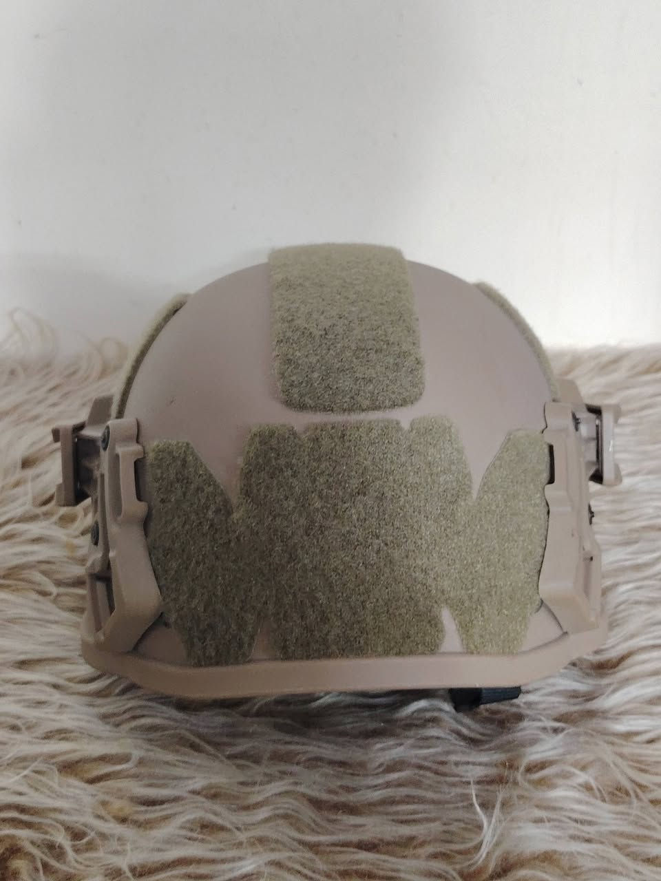 السلام عليكم...
متوفر خوذه بلونين صحراوي والاسود.....
قياس واحد داخلها سفنج.....
سعر (20)مع توصيل....
للاستفسار والحجز***********
