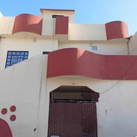 يارمجه الشرقيه الثانيه • ١٠٠م • ٥غرف