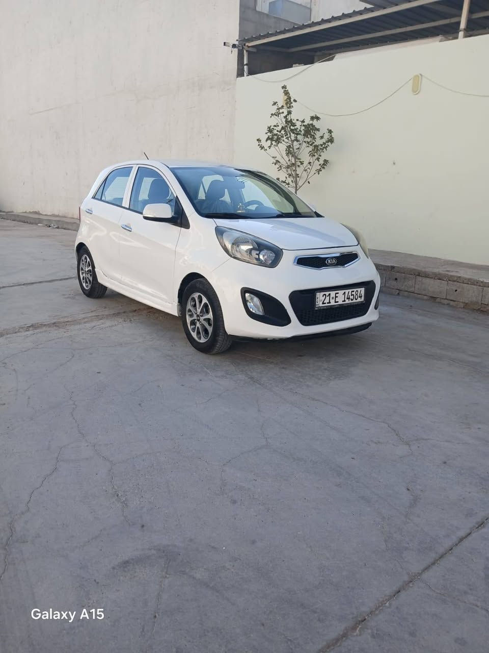 <<  كيابيكانتو >>    KIA شكل جديد نفخ 
ابودمار..موديل سيارة [[ ٢٠١٣ ]].
-سعر السيارة (( ٧٧ )) ورقة وبي مجال.
-أتصال علرقم//***********
-مكان سيارة كركوك.
- المنشأة السيارة صناعة كوري. 
 -رقم سليمانية دولي جديد وسنوية مجدد لحد سنة ٢٠٢٩ شرط التحويل.
-لون السيارة(( أبيض ثلجي ))
-مواصفات السيارة وارد خليجي...كير أوتوماتيك.. مكينة اربعة سلندر المرغوب...تبريدثلج..وتدفئة..نظام أيكو أقتصادي بصرف بنزين..سويج جداحة قفل مركزي سنترلوك...كشنات نصف جلد بلاد...داخل السيارة ودشبول مطعم مشمشي...ويل كروم حجم اطارات14 جديد...مانع ضباب..جامات كهرباء..مرايات كهرباء...تحكمات طرفين بلستيرن..بلوثوث..اواكس...ستوب لايت..يدات نيكل...مرايات شفط...أشاير بالمري...يو بي أس...جنح علصندوق بلادي...وكشن جك...أسبير جوكر علشركة...دوسات سبورت بلاد.
-سيارة فقط بية قطعتين صبغ مع شبرين...سيارة جاهزة بدون مصروف. كركوك, العراق
