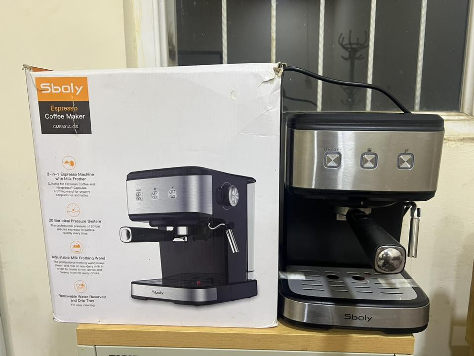 🔥 للبيع ماكينة إسبرسو Sboly شبه جديدة – استعمال أيام فقط 🔥

الجهاز نظيف جداً وكأنه جديد، استخدام خفيف كم يوم فقط

✅ ضغط قوي 20 بار
✅ تبخير حليب للكابتشينو واللاتيه
✅ خزان ماء كبير 1.5 لتر
✅ تشتغل على قهوة مطحونة وكبسولات
✅ كلشي شغال 100% بدون عيوب

📍المكان: كركوك
💰السعر: ٩٠,٠٠٠  الف دينار فقط

الجاد يراسل 📩***********
