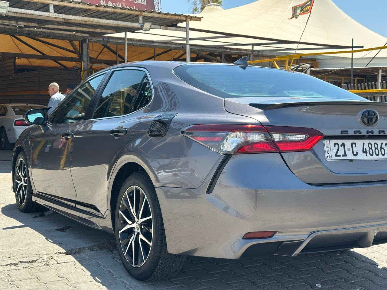 كامري موديل 2022
فئة SE
رقم سليمانيه 
هزة براد جديد
بطاقه بانزين 
تحويل ثاني يوم
ماشيه 56 كيلو متر
3 قطع بدون دواخل بدون ايرباك
مكاني كركوك
سعرها 185 ورقة 
للاستفسار اتصل
***********
