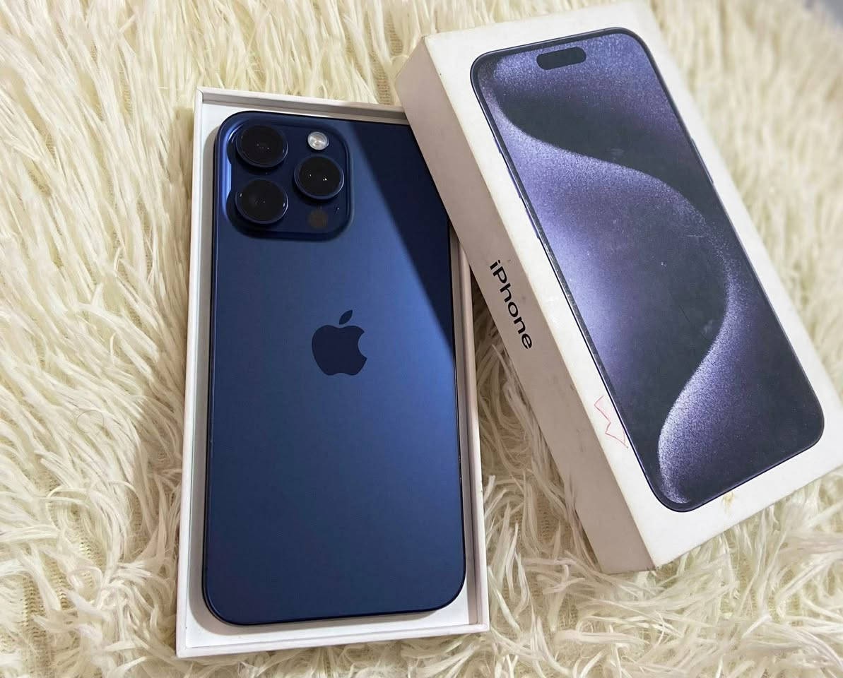 15 برو ماكس 
بطارية 87 
256 جيجا 
معو كرتونة وكڤر وسلك ولزقة شاشة 
السعر 560


**إذا كنت صاحب هذا الإعلان وتريد حذفه لأي سبب، رجاءا أرسل رسالة إلى الدعم الفني**