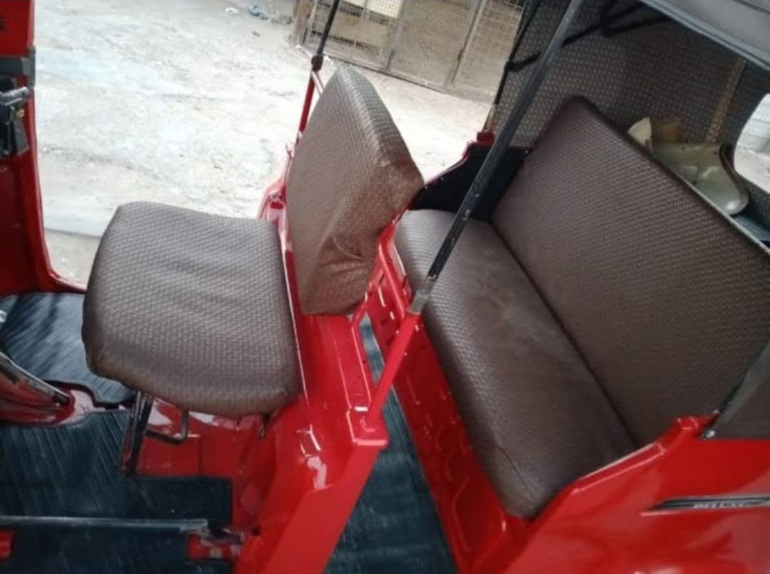 تك تك TVS موديل 19 مكينه 22بدون دخان بدون تنقيص كهربائيات شغاله نكره سلف  نضيفه خير من الله اوراق 7 مكان حي جهاد
***********
سعر 4200بيها مجال حك الجيه 
تك تك TVS موديل 19 مكينه 22بدون دخان بدون تنقيص كهربائيات شغاله نكره سلف  نضيفه خير من الله اوراق 7 مكان حي جهاد
