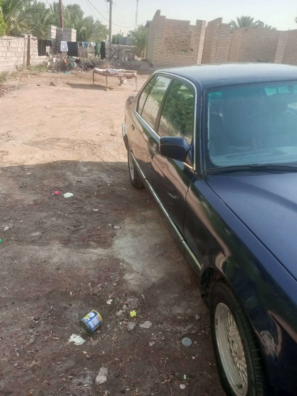 سياره بي ام دبليو موديل 91بغداد حلوه كير ومحرك مكفولات سياره احلا من الصوره تحويل مباشر سعر35وبيه شويه مجال للشرائح اتصال عل رقم***********
