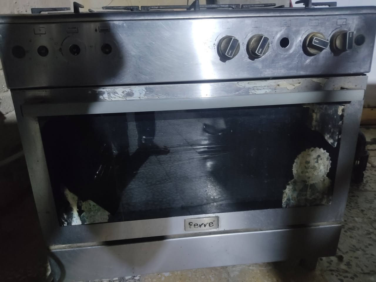 السلام عليكم طباخ تركي ماركت فري نضام السيت ولف يعني ما يشتغل اله بشر جبير يشغله 
شغال ونضيف عوزه بس غسل ونقص كاكات انه شايلهن مالات الفرن والفرن شغال 150وبي مجال لشراي *********** بالعماره
