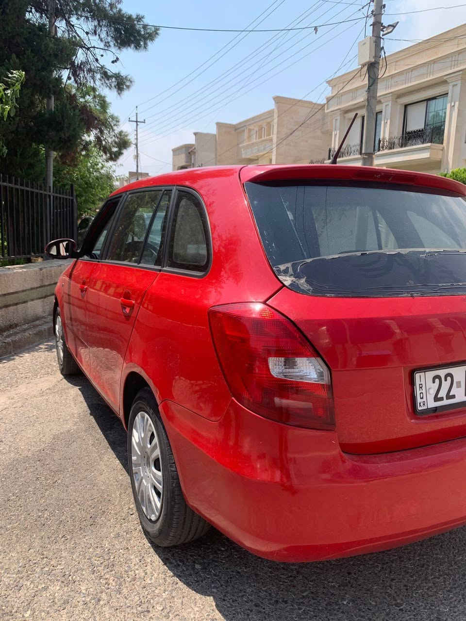 Skoda fabia 2013 
              #138
گێڕ تۆماتیک 
چوار پستۆن 
ڕەقەم هەولێر سەنەوی 
نوێیە تا ٢٠٢٧ 
ڕۆیشتن / ١٧٧ هەزار کم 
نیو دەرگا سبوغ 
بێ ناو , بێ ئێڕباگ 

نرخ / ٤٨ ورقە
شوێن / هەولێر
*********** واتساب
*********** واتساب أربيل, العراق
