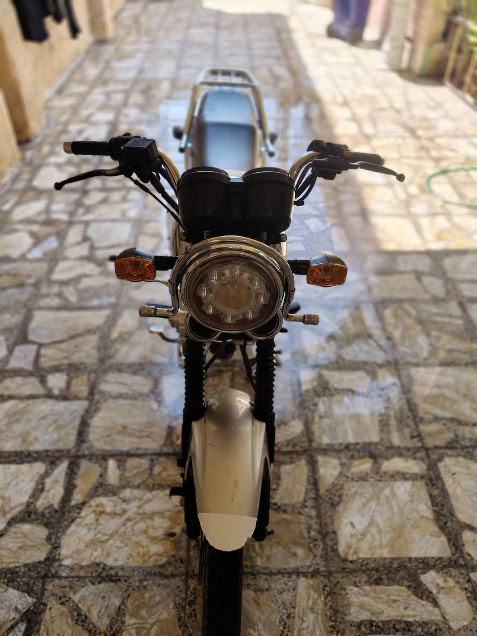 🏍️ للبيع – دراجة دايون عضم

- 🔹 الموديل: 2022
- 🔹 اللون: رصاصي
- 🔹 الأوراق: أصولية مع وصل معرض موجود
- 🔹 الحالة: مكينة ناعمة، برغي ما مفتوح، لا تنقيص ولا تبخير
- 🔹 كاملة كهربائيات: سلف، هندر، إشارات، عدادات، وكل شيء شغال.

💰 السعر: 1,150,000 دينار، وبيه مجال للجناية.

📍 الموقع: الأمن الداخلي.

للاستفسار، حياكم الله وبيكم خير وتدللون.
#دراجات_العراق🏍🏍


**إذا كنت صاحب هذا الإعلان وتريد حذفه لأي سبب، رجاءا أرسل رسالة إلى الدعم الفني**
