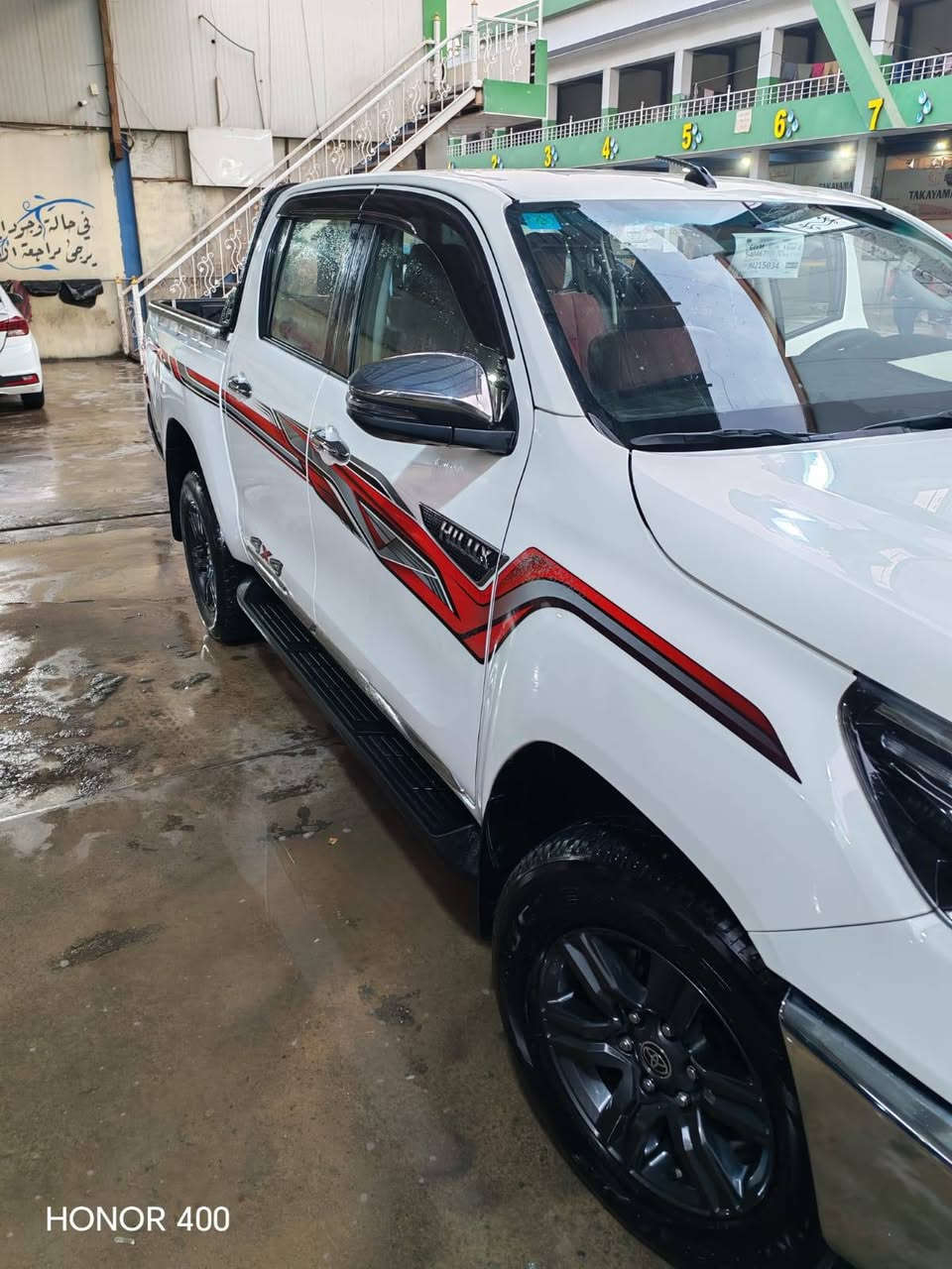 تويوتا هايلوكس 2025 SAS
فور ويل 4×4
ماشية  16 ألف كم فقط بعده بالضمان
مكفولة كفالة عامة 
مدوشمة كاملة مع درع أمامي وخلفي
حساسات خلفية ووهوك 
حالة ممتازة جداً.
رقم بغداد الجديد باسمي 
السعر : 357
*********** بغداد, العراق
