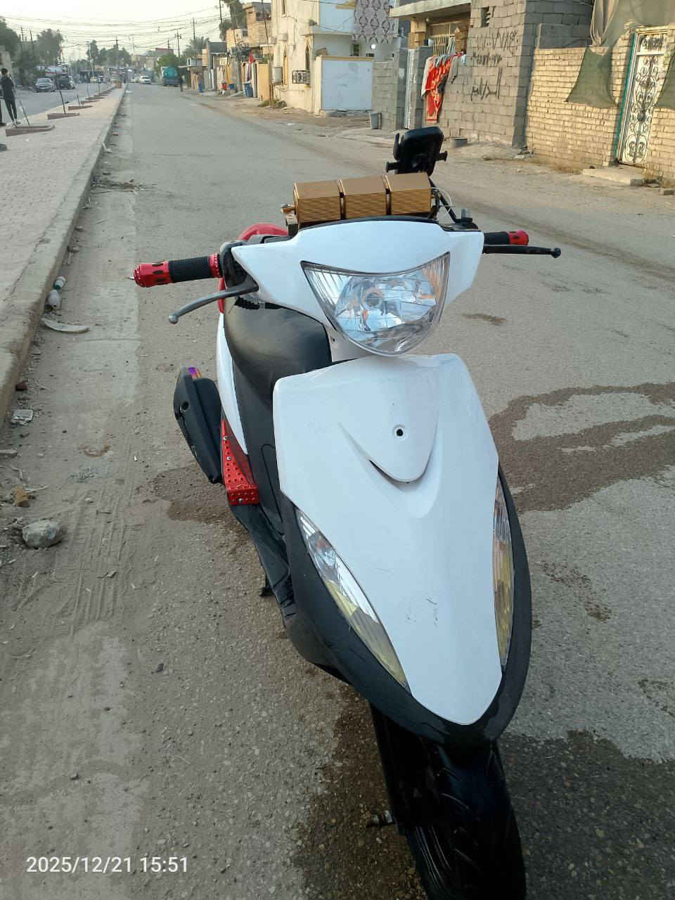 سلام عليكم ماكس عدله للبيع دراجه كامله بيه جم شغله نقص ويل رياضي نجمه تخم تاير جديد صدر جديد كهربائيات شغاله ماعده الاشاير تجي تشوفه تقتنع بيه يلا ابيعلك صالنه FMرياضي كلجات رياضي خلفي وامامي سعر 475 وبيه مجال حك جيه مكاني بغداد شعب رقمي *********** ممتواجد فيس
