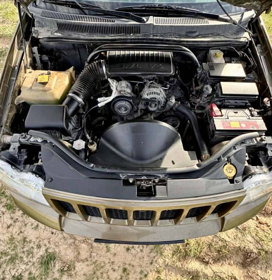 Jeep laredo
Jeep laredo

جيب لاريدو 2009 🔥

محرك المرغوب 

✅6 سلندر 3700 cc اقتصادي وعزم ممتاز

🟢گير اوتوماتيك 5 نمر 

🟢فور ويل 4x4 اوتوماتيك 

🟢رقم سليمانية دولي بأسمي 

🟢السيارة فول مواصفات عدا الفتحه 

🟢كشن كهرباء 

🟢كشن تدفئة 

🟢مرايات اوتو 

🟢فتح واغلاق جامات عن طريق البصمه 

🟢كامره خلفية 

🟢شاشة ايباد 

🟢تبريد قطعتين 

🟢بصمه + تشغيل عن بعد

🟢كروس سرعة 

🟢شاشة اعطال 

صدر امامي خلفي جديد 

السيارة بدون دينار مصرف 

ملاحضات ( جاملغ سكن صبغ + شبر بونيد ) 

بدون ايرباك بدون قطره جولح او شخوط 

السعر ( 118 ) سياره بيها مجال مال بيع الي يحب يتفضل خاص


**إذا كنت صاحب هذا الإعلان وتريد حذفه لأي سبب، رجاءا أرسل رسالة إلى الدعم الفني**