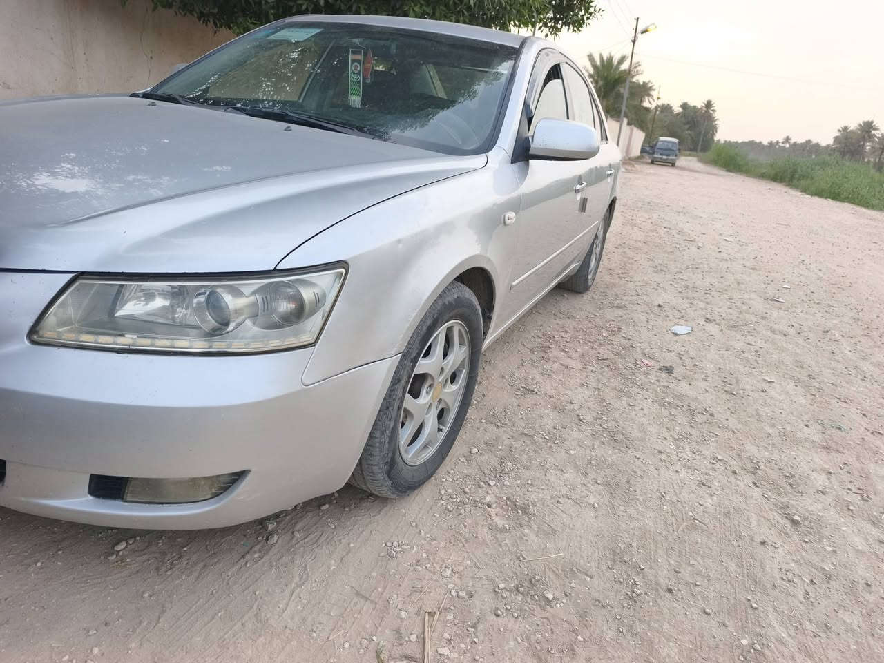 السلام عليكم سوناتا خليجي موديل 2007  مكينه 2000  رقم بغداد الدولي سنويه بأسمي هزة وبراد جديد بيها 5 قطع صبغ تحكم ستيرن برده خلفيه بلاديه شاشه داخل لونين كشنات جلد بلادي تبريد ثلج هيتر بالكشنات مكينه وكير كفاله السعر 95 وبيها مجال ***********
