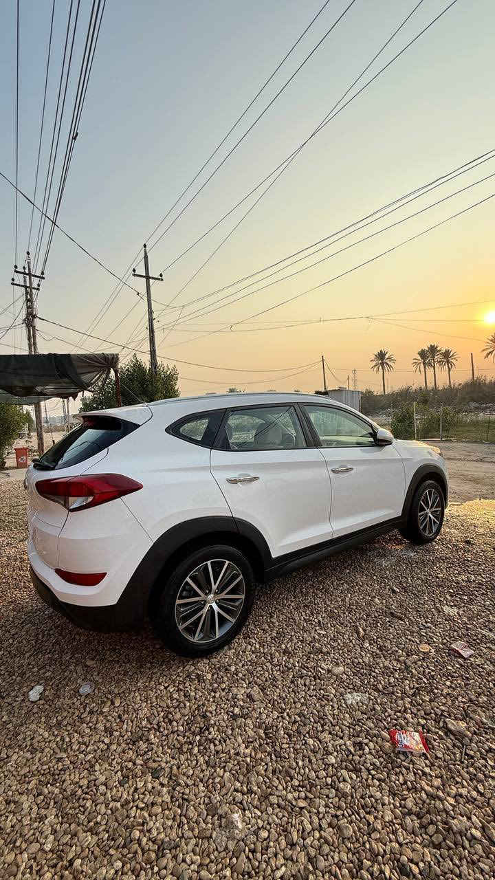 السلام عليكم توسان موديل 17كفاله عامه خليجي 
ماشيه 74
رقم بغداد بأسمي
سياره كفاله من كلشي
مكان حله. حي الجزائر 
تفاصيل اكثر اتصال برقم ***********
