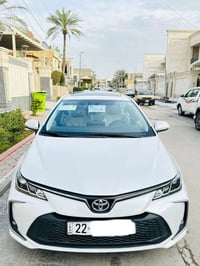 كورلا ياباني 2024  بانزين خليجي وكاله ساز بالضمان( ماشيه 20 الف ) كفال...