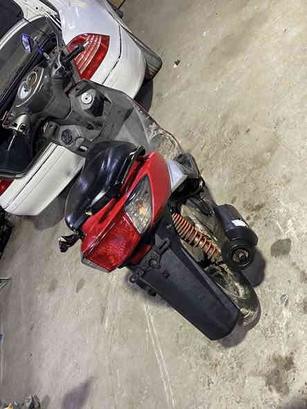 ‏ سلام عليكم دراجة سنس فحل نازل عرضها للبيع سلعة ومعدل خير من الله المعدل فول والدرجة كاملة وعشرين حباية مكاني بغداد الشعب سلف هدر كل شيء شغال مكينة بلادية كهربائيات قلابات بشاير فول فول فول ما بها نقص برغي بس الواقية مال التاير الخلفي بيها كسر شراي يتصل أو يراسل موجود ***********￼ والسعر 750 وبيها مجال للشراي فقط بيها مجال ￼
