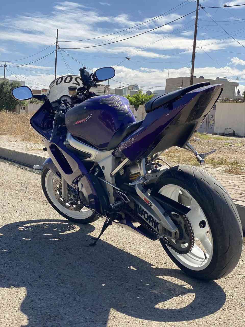 سلام عليكم R6
ياماها R6♥️
موديل/2002 
دراجه مكفوله كفاله عامه 
شلعه معدل فول 🔥 
نكره سلف شوكت ما يعجبك حماوه طبيعي كل وقت
عليها ادامه من تاير ل تاير 
بدون أوراق
مصبوغ صبغ عام جماليه 
عليه ملاحضه خفيفه بل كفر
مكاني كركوك 
سعر//22$ وبي مجال ♥️🔥.
***********
