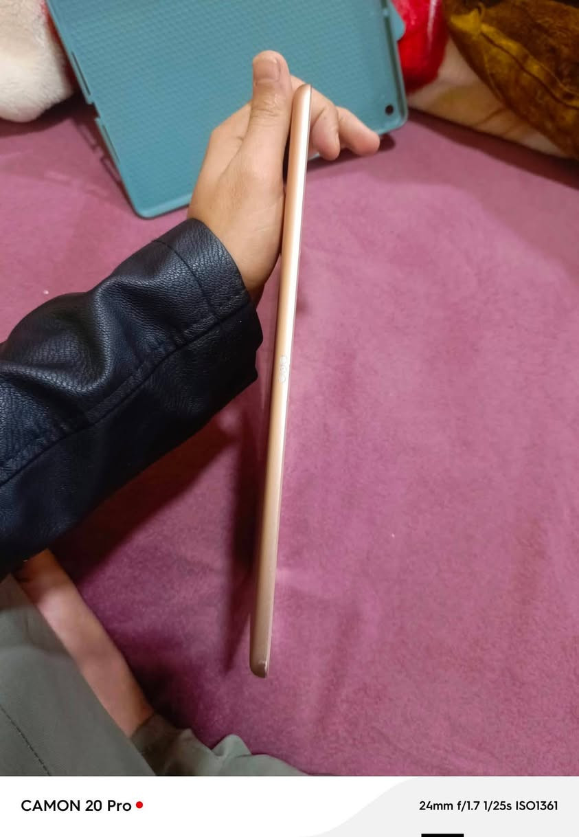 ايباد ابل 7 و تكنو كامون20برو
1_ الايباد 7 نضيف لوك ما مبدل بي شي فقط بطاريه واصليه  
ذاكره 32 
كامره حلوه ما بيها شي
بصمه شغال
ببجي60 فريم فول ثبات
محدث اخر تحديث
ويا كفر و شاحنه مالته

2_تكنو كامون 20برو 
ذاكره 256  و رام 8+8=16
لون ازرق ضهر جلد
نضيف ما مفتوح دمعه 
كامرات 64+ 2+0.5
الاماميه 32mp
معالجج ميديا تك 99g
شاشا سوبر امولد 120هرتز
بطاريه 5000مع شحن سريع
ثنينهم مراوس ويا جهاز واحد مثل انفنكس نوت 30GT


**إذا كنت صاحب هذا الإعلان وتريد حذفه لأي سبب، رجاءا أرسل رسالة إلى الدعم الفني**