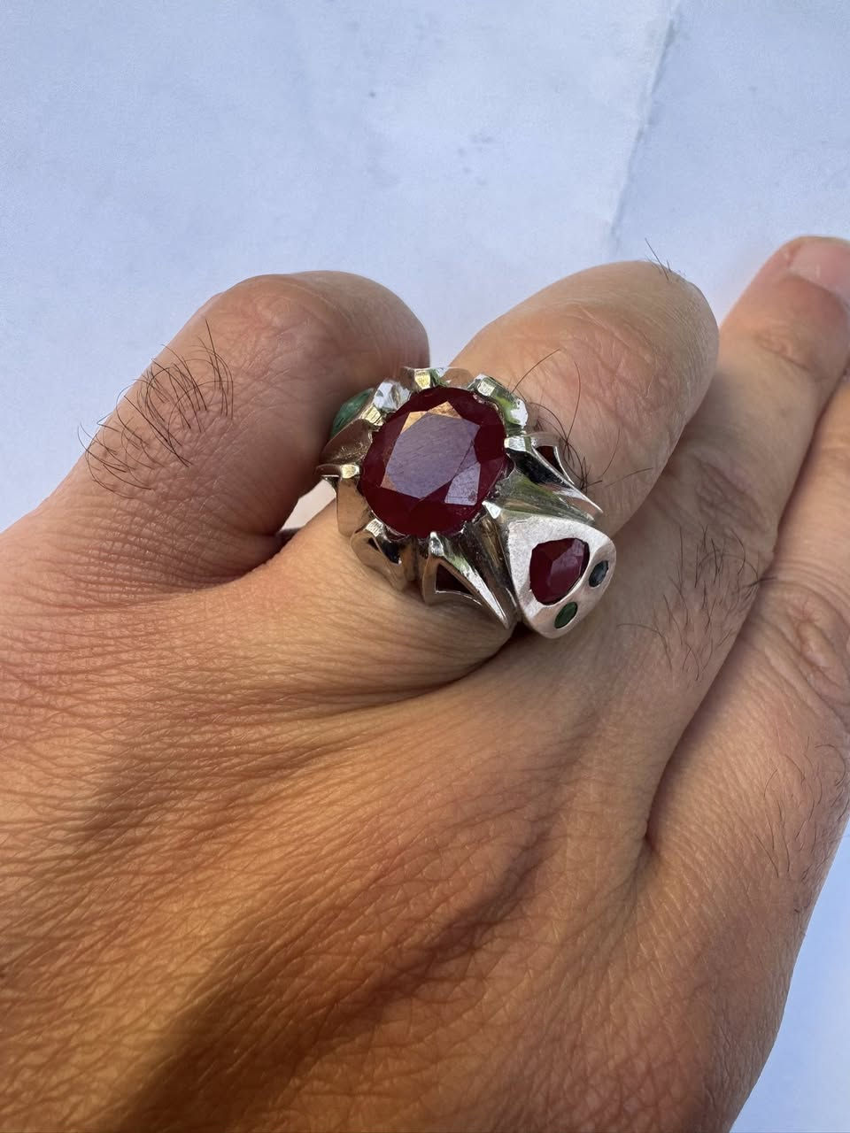 سلام عليكم ياقوت افريقي طبيعي مطعم بلزمرد ولياقوت صياغه ثقيله للبيع السعر 150 الف مكاني بغداد


**إذا كنت صاحب هذا الإعلان وتريد حذفه لأي سبب، رجاءا أرسل رسالة إلى الدعم الفني**