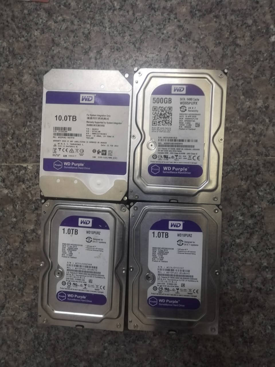 هاردات لبيع العدد 4 قطع البيع فحم على أول تم 75 الف


**إذا كنت صاحب هذا الإعلان وتريد حذفه لأي سبب، رجاءا أرسل رسالة إلى الدعم الفني**