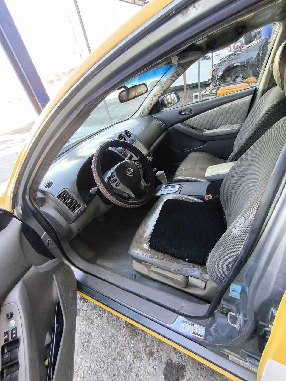 ***********بيع مستعجل.  
المكان ديالى المقدادية. شهربان السعر 73 
 نيسان التيما موديل 7 محدثة 12 رقم بغداد. بسمي هزة جديدة. مابيهة نقص علة ايدي  كير محرك تبريد تدفئة  شواصي. لغود حوض مكفولات. سيارة. جاهزة تاخذهة متصرف عليهة ربع. مال جناي
