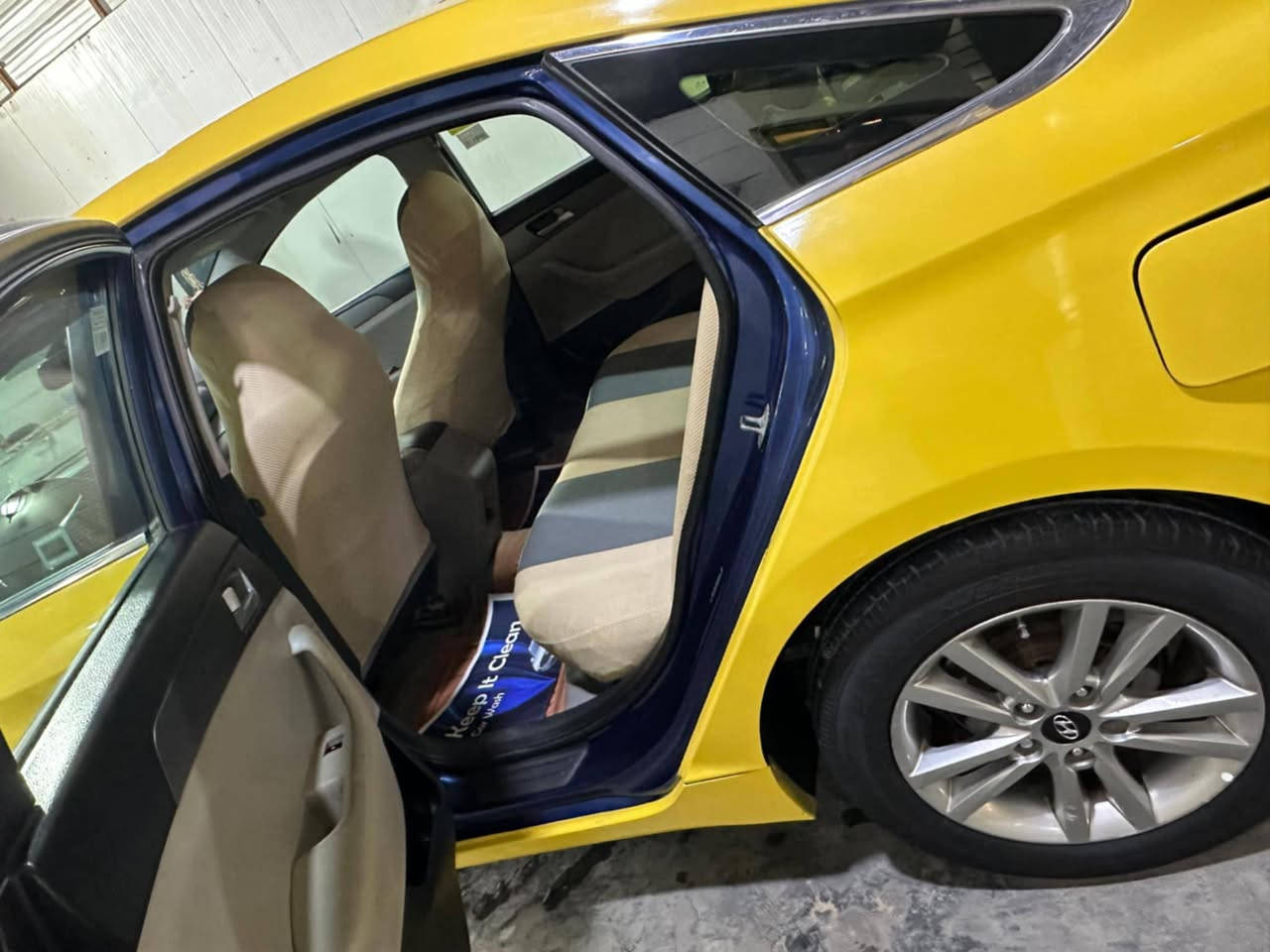 السلام عليكم للبيع سوناتا ١٦ أمريكي حادثها جاملغ أمامي وبنيد بدون دواخل رقم انكليزي باسمي مصفره هيئه ومرور وغرامات خطها بغداد كربلاء  مكينتها بيها تنقيص السعر ١٠٥ وبيها مجال للطيبين الرقم *********** متوفر واتساب
