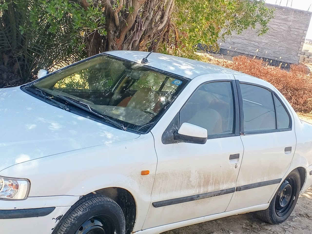 سلام عليكم سمند 2010 للبيع رقم قادسيه انكليزي السنويه ل2030 غرمات ماعليها  سياره مكفوله بيه رشات صبغ الهلالات خياساته معمره توه كير ومكينه مكفولات  تخم تاير جديد هذا الاسبوع  باتري جديد  مكان السياره ديوانيه مركز المدينه   رقم ***********
