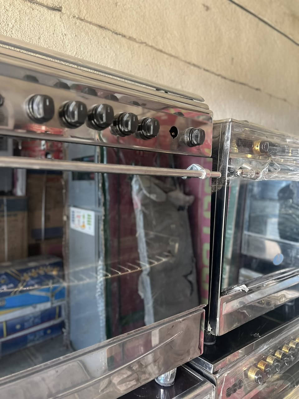 السلام عليكم تم وصول طباخات جديده شرط نظافه والفحص ***********
