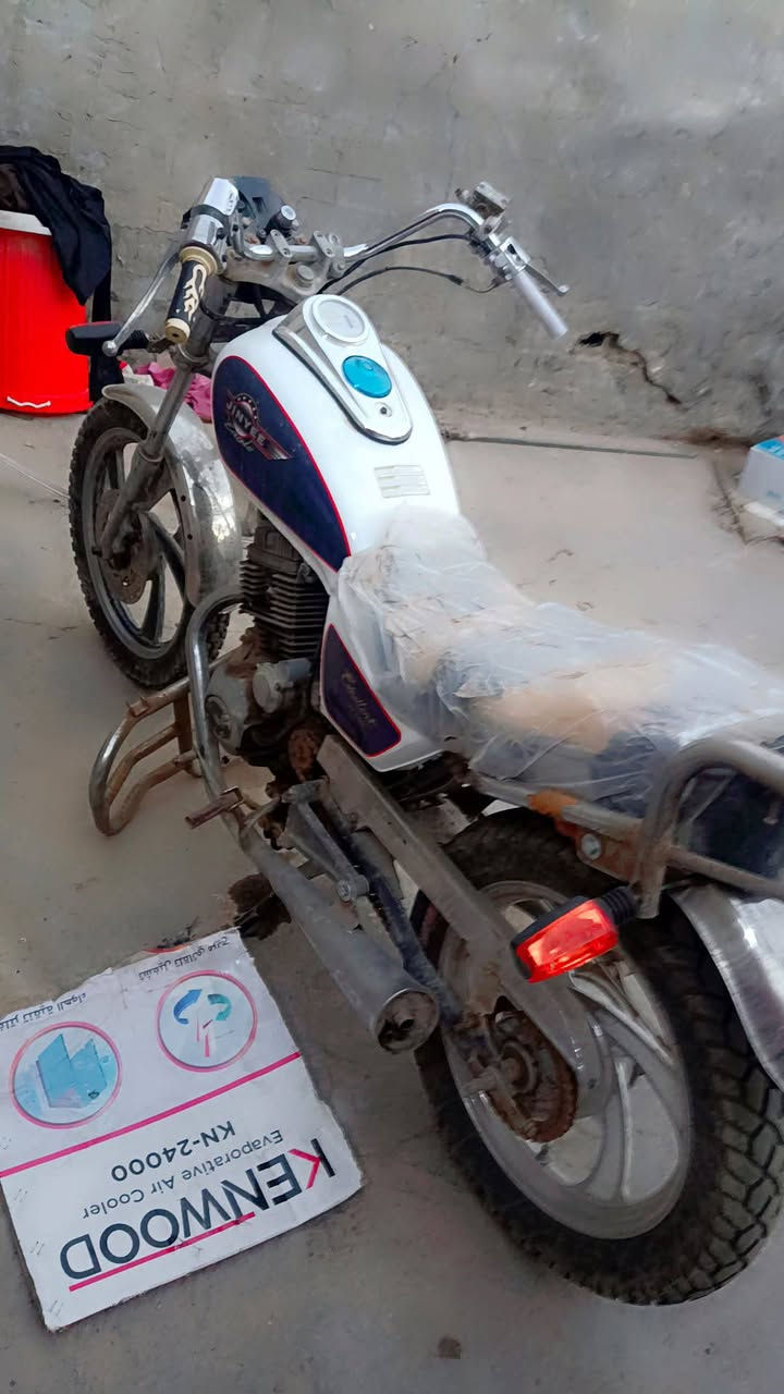 دراجه البيع جونده
 وبيه مجال150 
وتساب
***********
