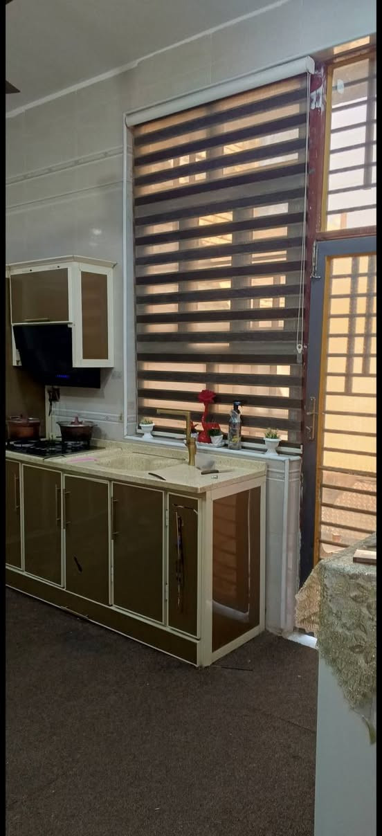 السلام عليكم .. رمضان كريم..
بيت للبيع طابو 200 متر طابق واحد في حي الزقوره مقابل دور القضاة يتكون من غرفتين وصاله و مطبخ واستقبال و صحيات داخليه وخارجيه .. للاستفسار الاتصال ع الرقم ***********
