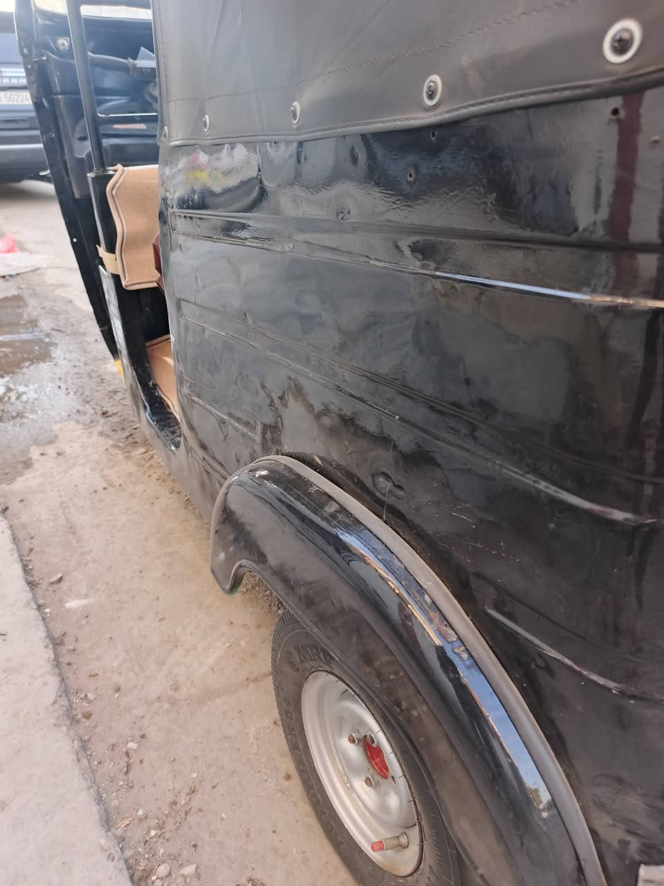 السلام عليكم شباب تكتك موديل2017
تكتك خير من الله اوراق المصطفى كامله 
مكينه مال 20 مكفوله اكسل مكفول 
التكتك مصبوغه عام لجماليه 
الموشراي لا يتعبني فدوه الكلبكم 
السعر 3700  مجال حك جيه 
*********** بي وات ساب
