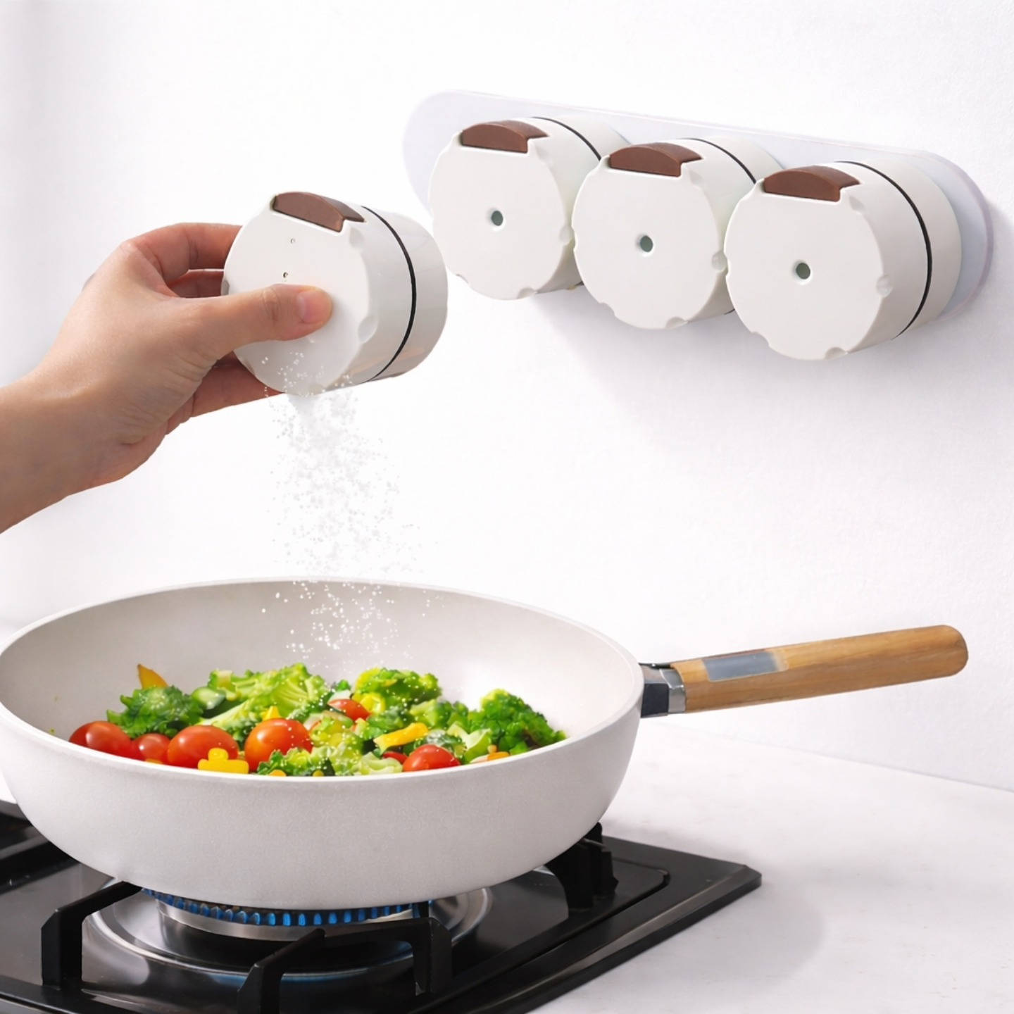 عروض خاص 🔥🔥

علب توابل مغناطيسية جداريّة مع قاعدة تثبيت – Wall Mounted Magnetic Seasoning Box

• علب توابل مغناطيسية تُثبت على الجدار لتنظيم التوابل بشكل عملي ومرتب داخل المطبخ.

• نظام ضغط علوي (Press & Press) لسهولة إخراج الملح أو التوابل.

• تصميم مغناطيسي قوي مع تخزين موفّر للمساحة.

• يتم تثبيت العلبة مباشرة على اللوح/القاعدة المغناطيسية ويمكن تحريكها بحرية.

• نافذة شفافة لعرض المحتوى بوضوح (Visualizer body).

• محكمة الإغلاق وغير سهلة التأثر بالرطوبة أو تكتل التوابل.

• مصنوعة من مواد آمنة غذائياً (Food grade safety).

• طريقة التثبيت: تثبيت جداري مع لوح مغناطيسي
• آلية الاستخدام: ضغط علوي لإخراج التوابل
• الخامة: مواد آمنة غذائياً
• خاصية العرض: جسم شفاف لعرض الكمية
• نظام التخزين: مغناطيسي موفّر للمساحة

محتويات العلبة:
• علب توابل مغناطيسية (عدد 4 )
• قاعدة/لوح تثبيت جداري مغناطيسي

سعر المنتج: 10,000 الاف فقط
التوصيل: 5,000 لجميع محافظات العراق


**إذا كنت صاحب هذا الإعلان وتريد حذفه لأي سبب، رجاءا أرسل رسالة إلى الدعم الفني**