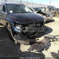 للبيع توسان هايبرد2022 صور الحادث بالمنشور  مرقم بغداد  تحويل ثاني يوم...