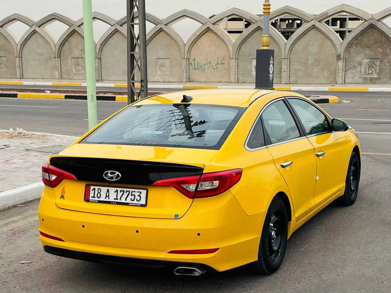 سلام عليكم البيع هونداي سوناتا موديل 2015 وأرد امريكي بدون حادث مكفولة كفالة عامة صور الحادث بل منشور سيارة جديدة وجاهزة من كلشي تبريد ثلج حدادية تخم تاير كير ومكينة 2400 مكفولات سنوية الغاية 2027 هيه غرامات مصفره بسمي سيارة شرط احله من صور السعر 114 لاستفسار علا رقم  *********** مكان سيارة كربلاء كربلاء, العراق
