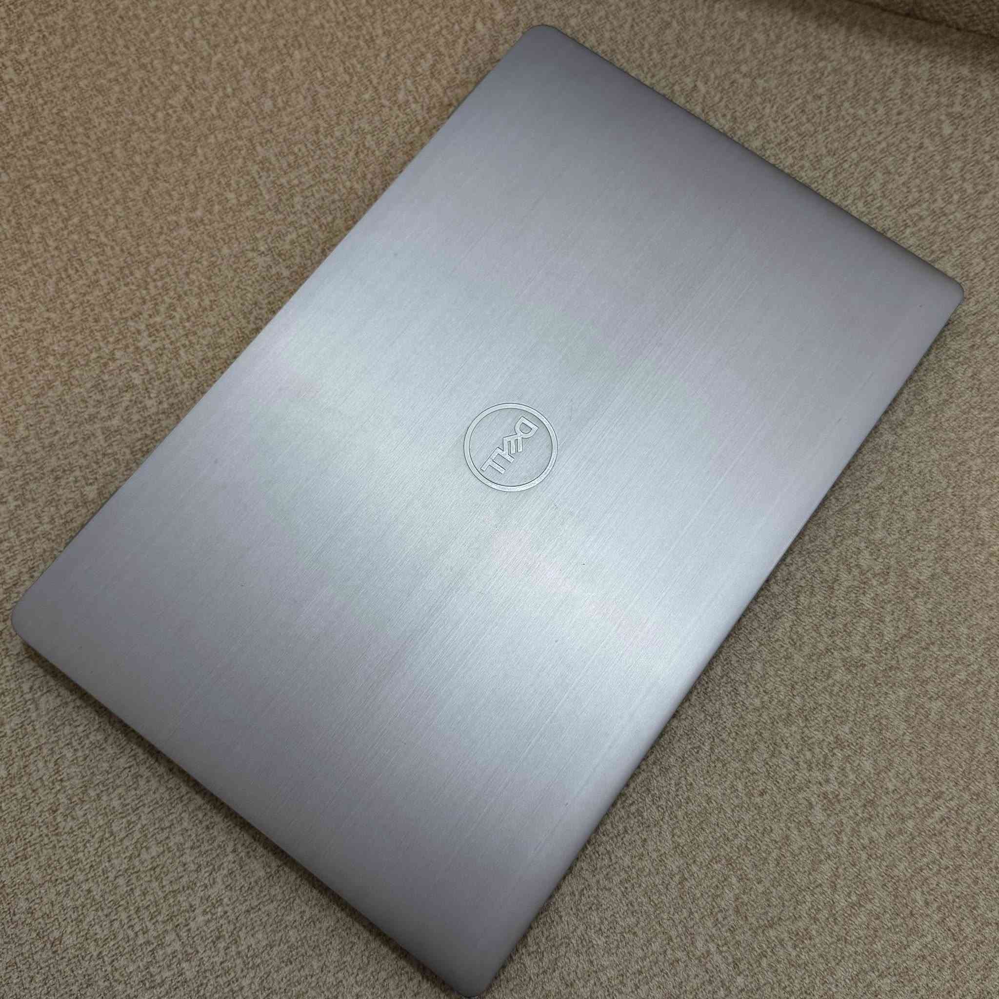 لابتوب dell للبيع
كوراي cou i 7 1165G7 
الرام 16 گيگا DDR4 
الهارد 512گيكا SSD 
شاشه 4K LCD
ويندوز 10 برو كامل
صحة الهارد 100‎%‎
غير مستخدمه
اي استفسار التواصل  على الرقم ***********
