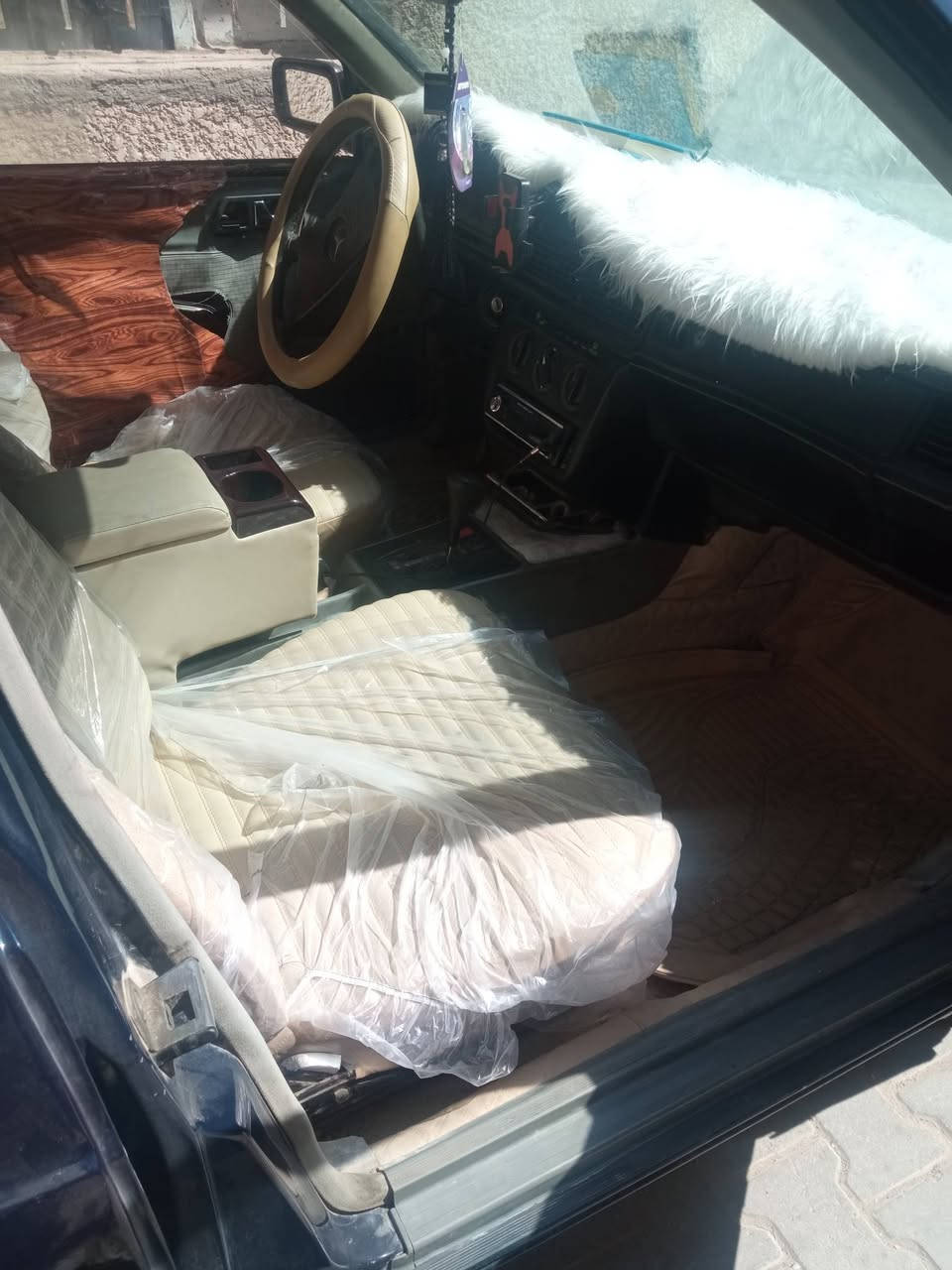 مرسيدس 190 طيارين بيع ومراوس رقم نجف مقفوله جير ومكينه كهربائيات غرفه جديده مصبوغه جمه ذلك ***********
