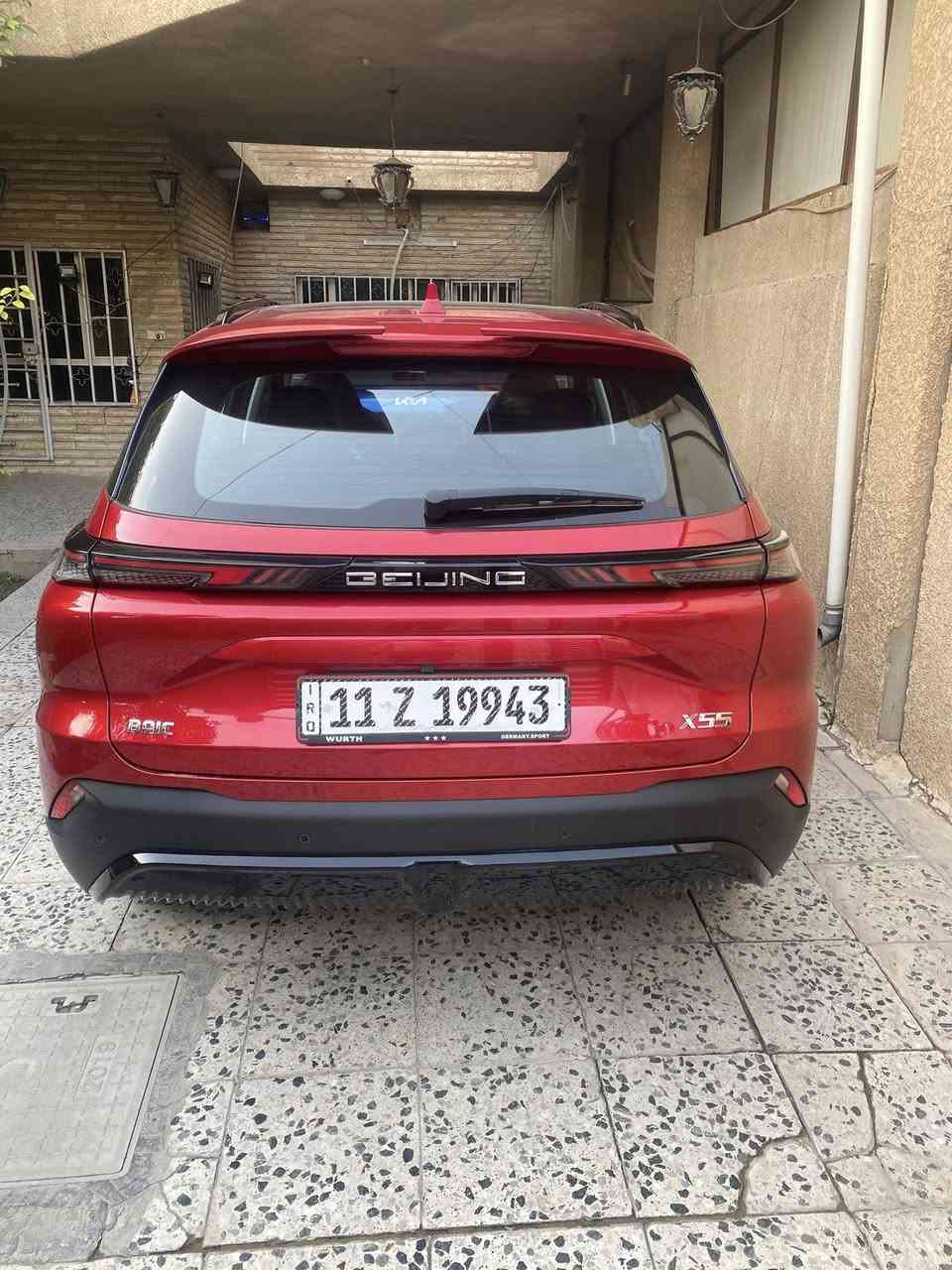 السلام عليكم 
ارخص بايك بالعراق كلة جوة سعر الشركة ب 3 ملايين 
سبب البيع لغرض السفر سيارة جديدة وبالعافية على الياخذها ————-
بايك x55ii موديل 2025 (بورش الصيني)
سيارة رياضية وفول مواصفات (مواصفات خيالية) 
ماشية 5000 بسمي رقم بغداد حرة
عارضها ب 27 ميلون 
سيارة جديدا بعدها شركة عدة شخط بالدعامية وممصلحة
علما بيها ضمان لمدة 3 سنوات 
مكاني بغداد الغزالية 
للاستفسار *********** تحياتي
