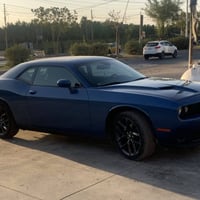 جالنجر 2021 Sxt  ماشيه 48 جاهزه من كلشي  حادثها من امريكا تخريب ربع ال...