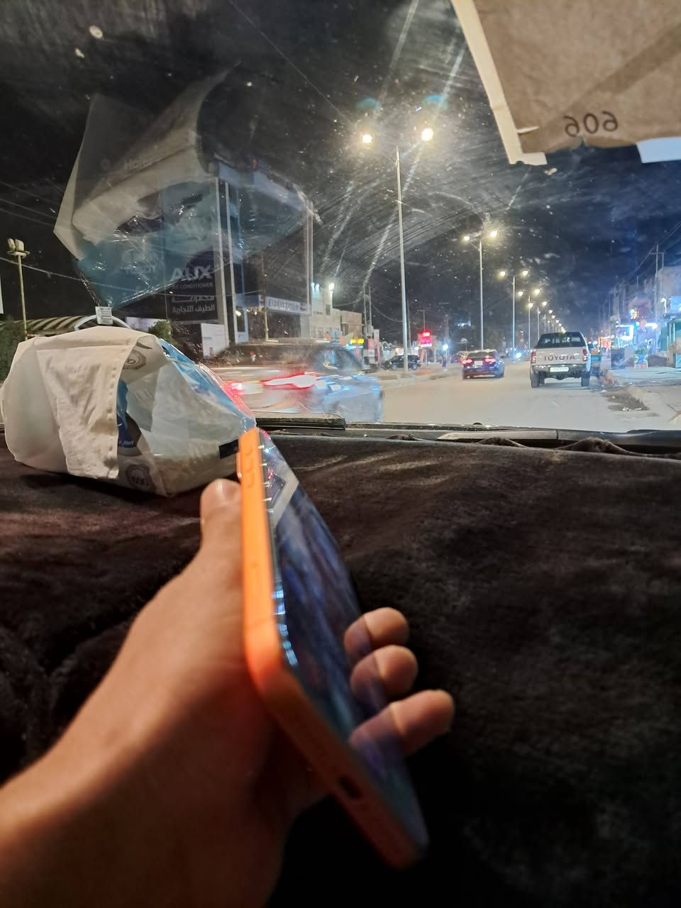 ايفون 17 برو ماكس للبيع
شريحه فعليه السعر 2150 
*********** الجهاز مفتوح قبل 20  يوم
