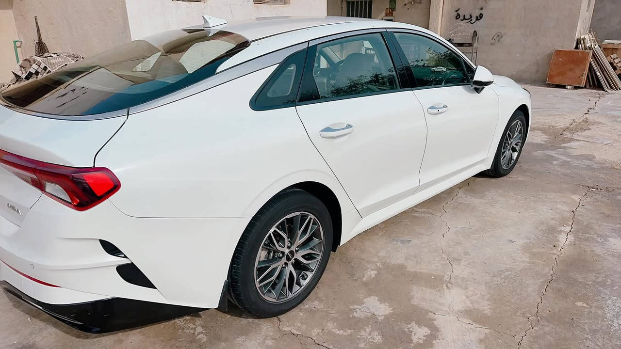 للبيع كي فايف موديل 2023 رقم اربيل تحويل مباشر ماشيه 145 الف كفاله عدى صبغ شويه بالبنيد ماشر بالصور مكاني بغداد الاستفسار *********** السعر 187
