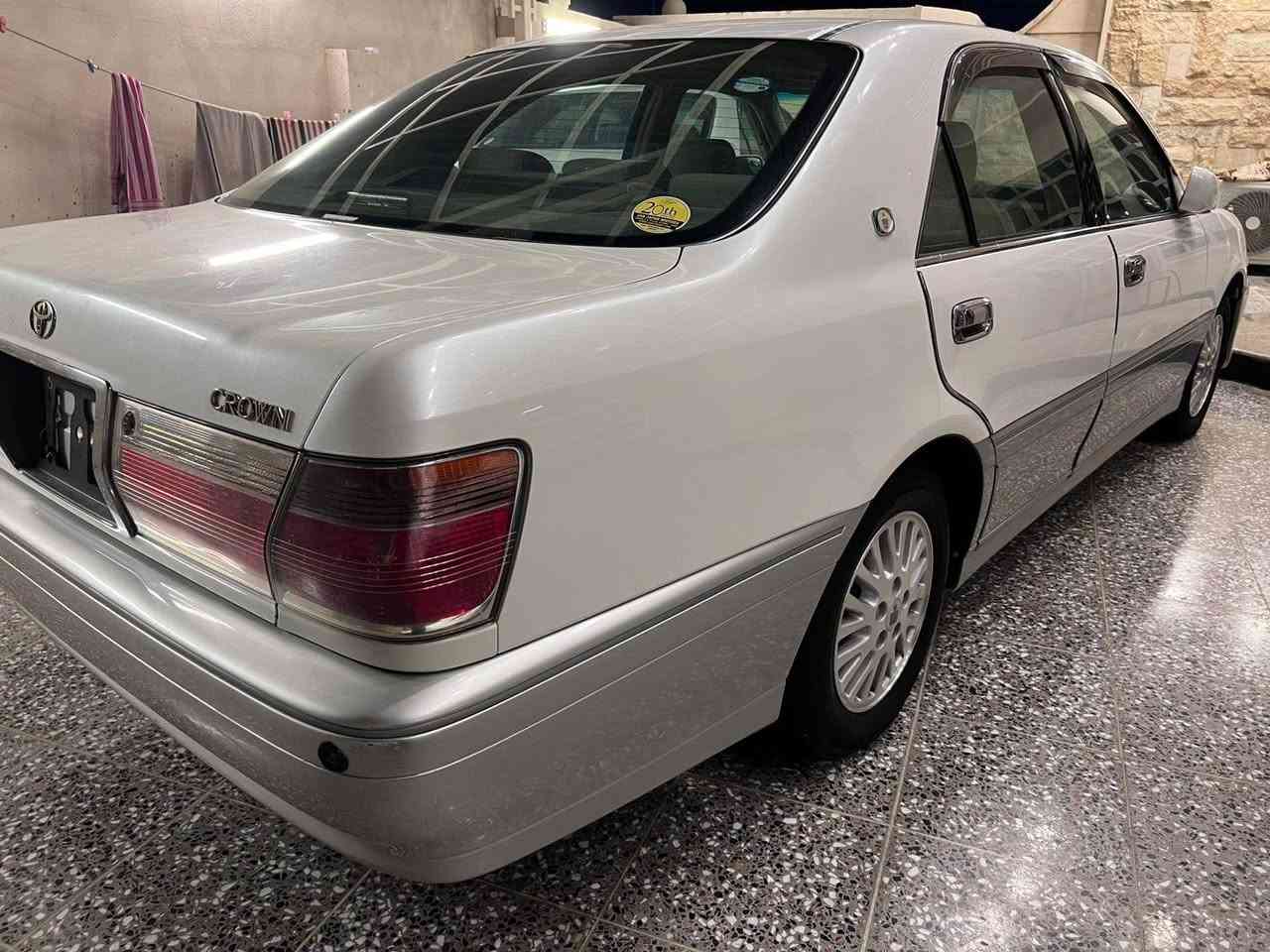 ليدور جديد ومكفول شرط زيروووو
ملكات عدد 2 قرار 102 تسجيل جديد ومداور 4 دكم عاديه كفاله عامه مداور ثاني يوم السعر 158
3 دكم كرستال اصل محرك ديفور الجبير السعر 155
***********

