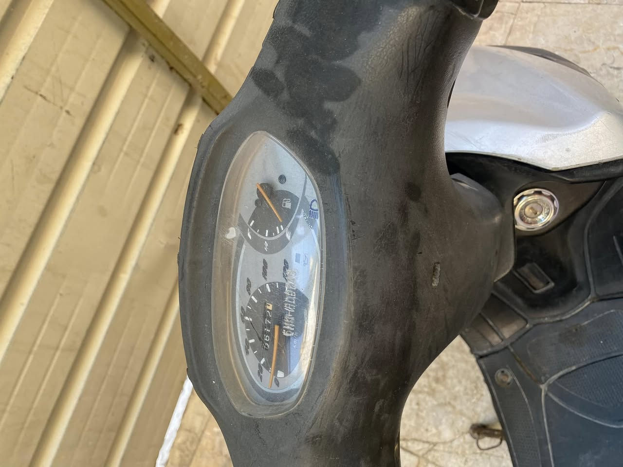 ماكس قجمه نظيفه وحلوه بيهه نواقص بسيطه رايدهه ب250 وبيهه مجال بسيط  رقمي ***********
