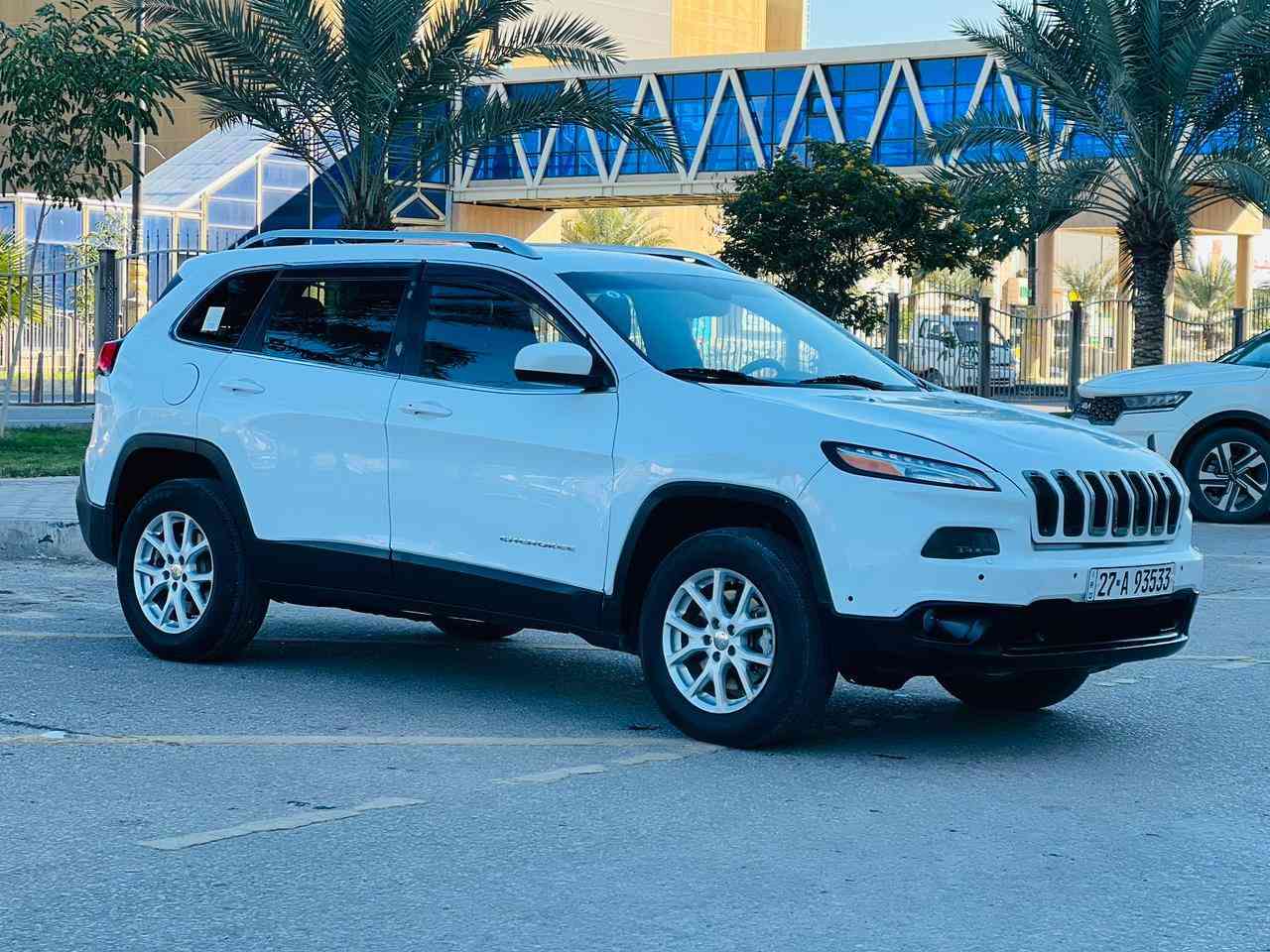 جيب بزون مديل 2015  سعر 108 وبيه مجال وارد مريكي جاملغ وبنيد بدون دواخل وبيه هنا صبغ باب ولباقي كفاله للاستفسار الاتصال *********** مواصفات فول عده فتحه بصمه تشغيل مكينه سته 6سلندر كشنات كهربائي شاشه يباد كامره دواره تشغيل عن بعد جنطه شفط مري كهربائي حساسات خلفيه زراق لايت تحكم ستيرن قطعتين تبريد مثبت سرعه مانع نزلاق رقم نكليزي سنويه 30مشروع وطني مكينه وكير مكفولات حداديه جديدهه تخم تاير جديد تبريد شغال ثلج سياره جديده وجاهزه وأي نقص مابيهه مكان سياره كربلاء،
