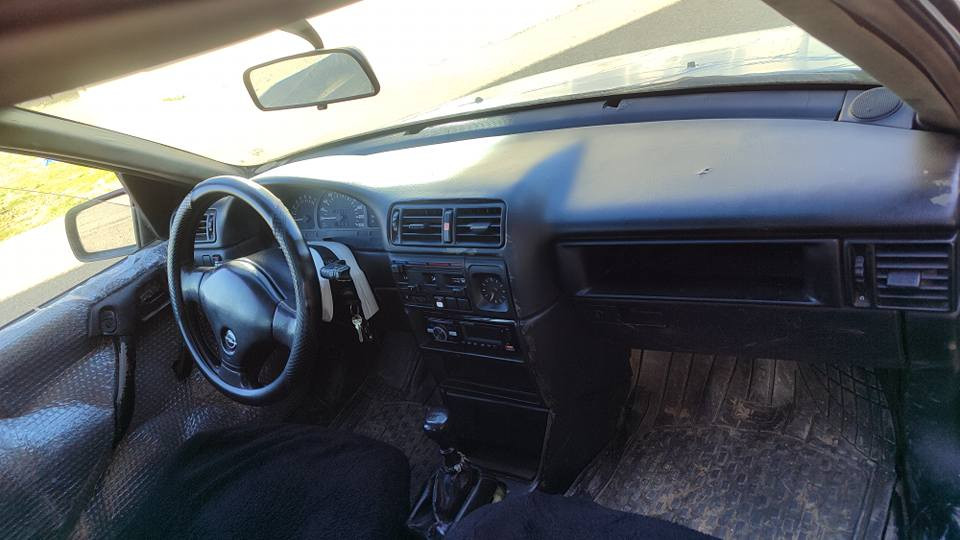 ئۆپڵ مۆدێل 1992
مەکینە 20
گێڕ مەکینە تاقم پێش و دوای بە شەرت 
هەموو گیانی بەشەرت بێ عەیب 
تایەکانی تازەیە 
سەرژمێری بۆ کراوە بەشەرتی ماڵی مەدەنی کەفیلی هەموو شتێکی ئەکەم 
نرخ 22 گەڵاو مەجال 
***********.          *********** شمشمل, السليمانية
