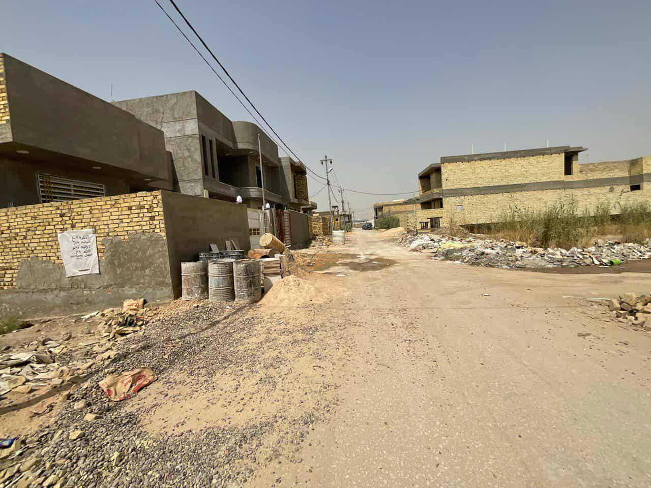 السلام عليكم 

 قطعة أرض للبيع حي الجزائر خلف بانزين خانه مرجان 
طابو زراعي  150 متر واجهه 7ونص نزال 20 
شارع تبليط 10 متر 
للاستفسار والتواصل ⬇️⬇️⬇️ 
 لااستــقــبال جميـــــــــع عــــــروضكـم العــــقـاريـــه 
اشـــعنــدك للــبيع او اللإيـــجار. دار. هــيكل. قـــــطع. بـــستــان.  مــزرعـه. دار.مطلــــــوب للمصـــرف .دار قـسـاط مــع ادق تــفاصيــل والـصــــور
واتساب 📩📩 او زيارة المكتب🙋🙋
متابعه للصفحة ليصلكم كل ماهو جديد
📍📍#مجسر الطهمازية.مجاور المصرف العراقي الاسلامي
☎️مروان القريشي***********
☎️سلام القريشي ***********
