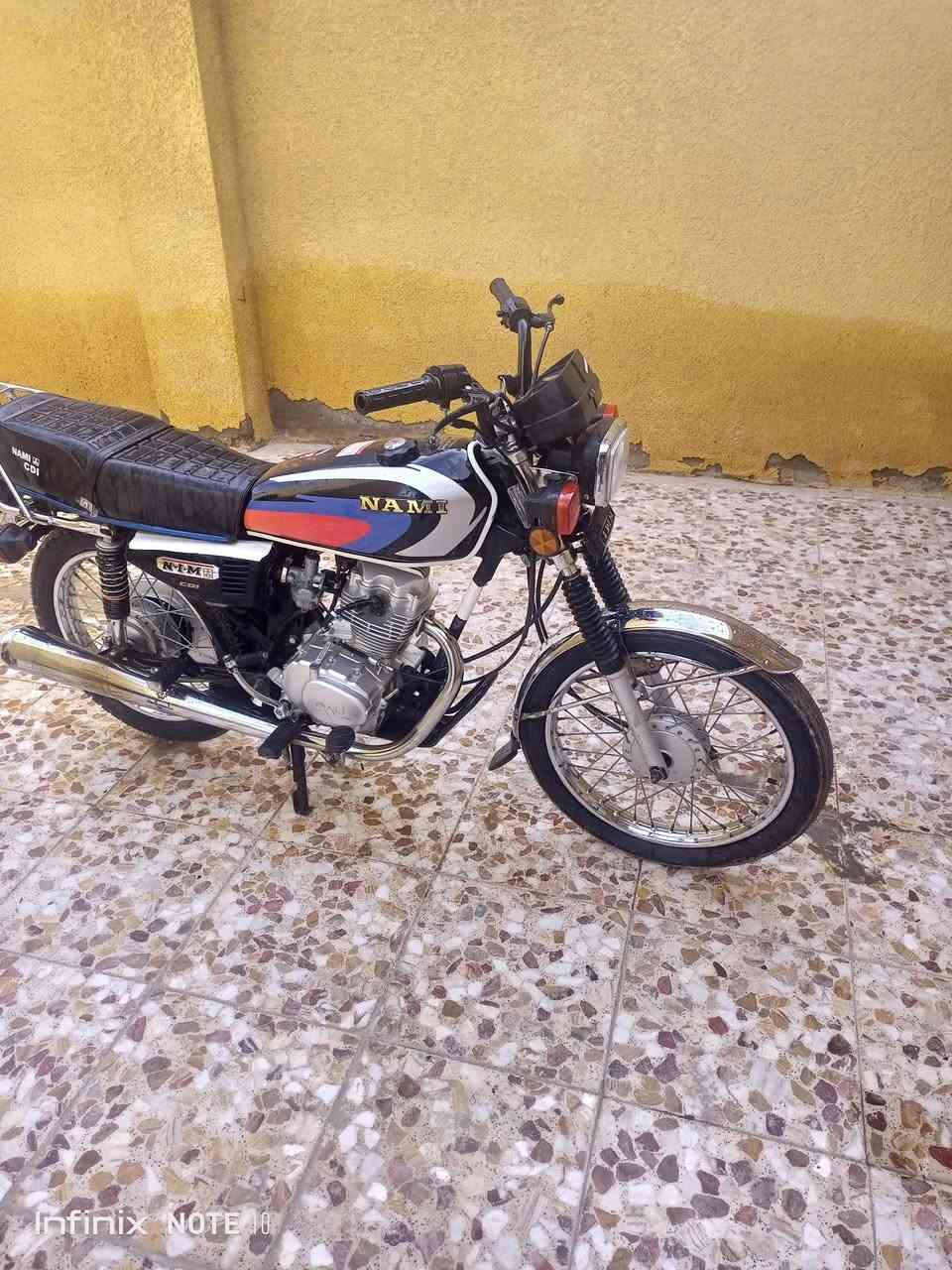 سلام عليكم ورحمه الله وبركاته 
دراجه البيع 
 شلامجه 23بلادي كله 
مبدل فقط ولفات بس 
مكان كوت حي الحكيم شارع بيت خليفه 
رقم الهاتف ***********
سعر خاص 
اذا شراي خابرني واذا مو شراي لاتعبني رجاان
